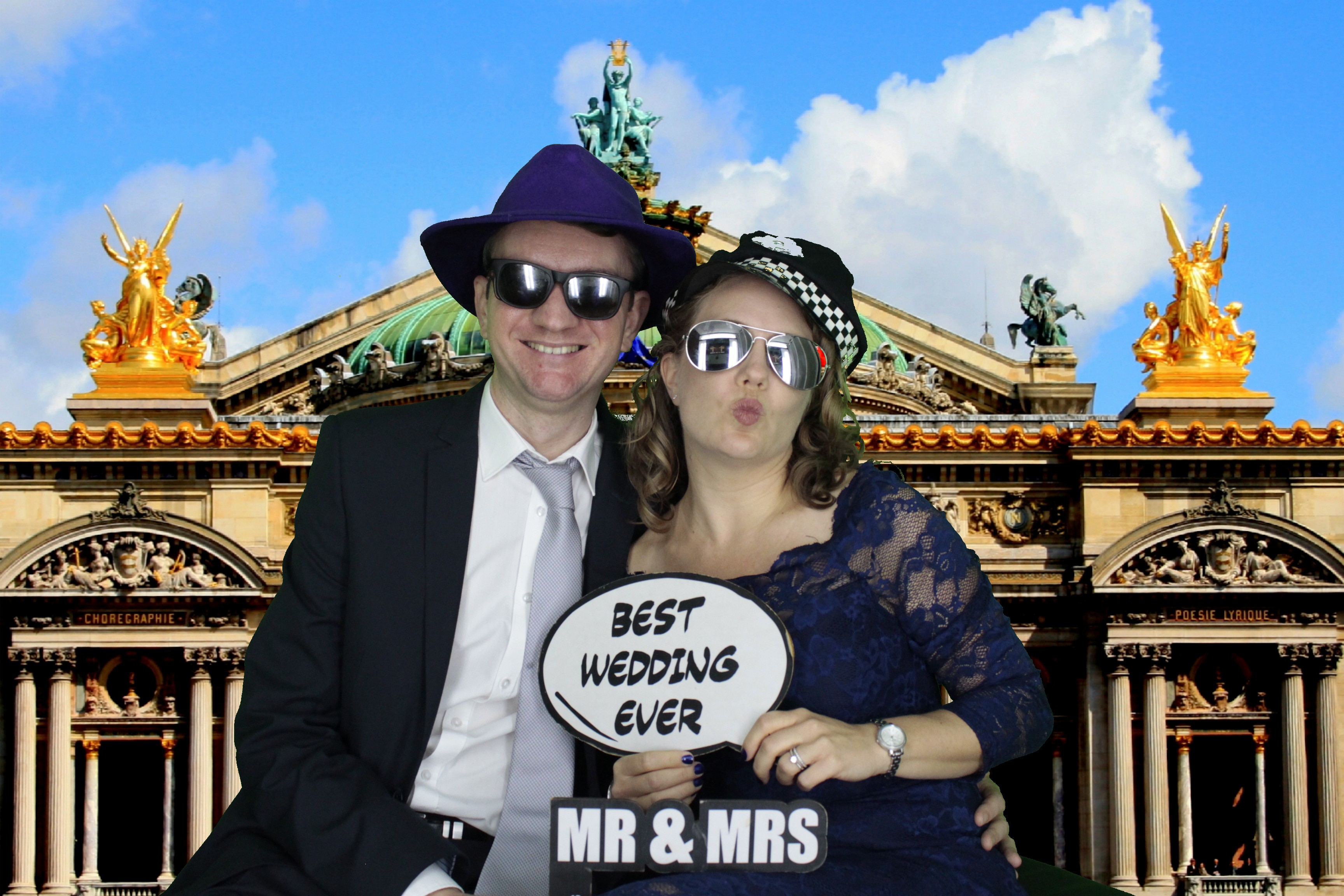 Mr & Mrs Brooks | View more photos from the event at gallery.myphotoboothexperience.co.uk/u/MyPhotoBoothExperienceLtd/Mr-Mrs-Brooks